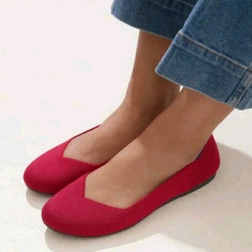 Red Rothy’s Flats woman’s round toe  shoes size 10 used in excellent condition.